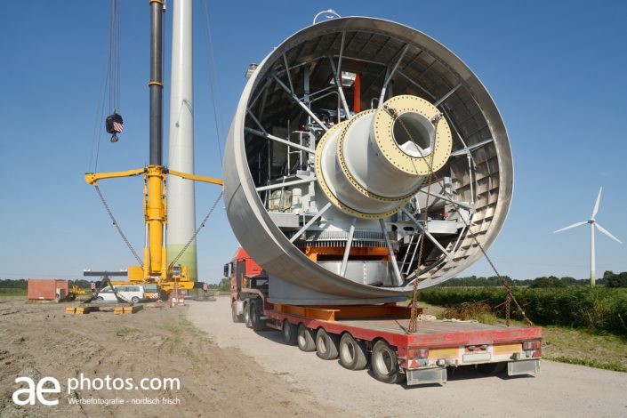 Industriefotografie – Jade Weser Lift – Schwertransport im Windpark
