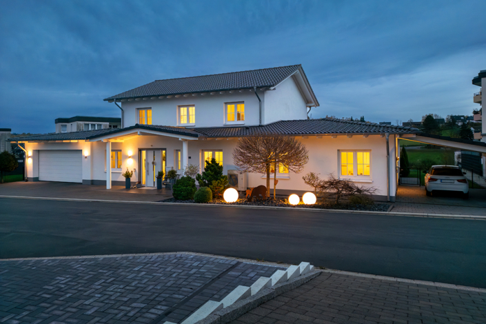 ae-photos.com | Immobilienfotografie | Stadtvilla